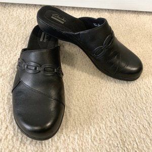 Clarks Collection Leisa Marie Black Leather Mules 9M Women's Size 9 Shoes